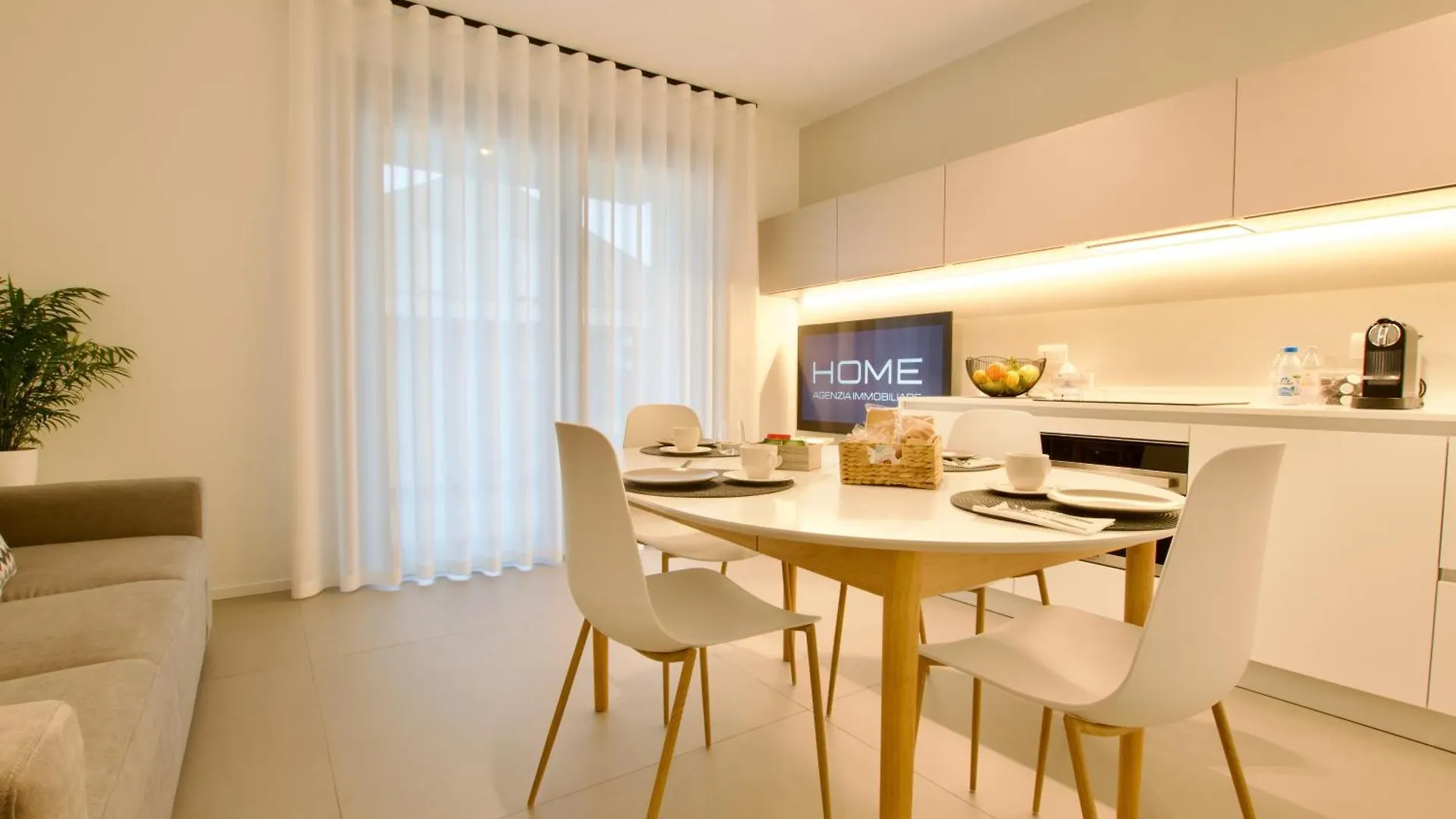 Apartment Jes Palace - Home Immobiliare Lido di Jesolo