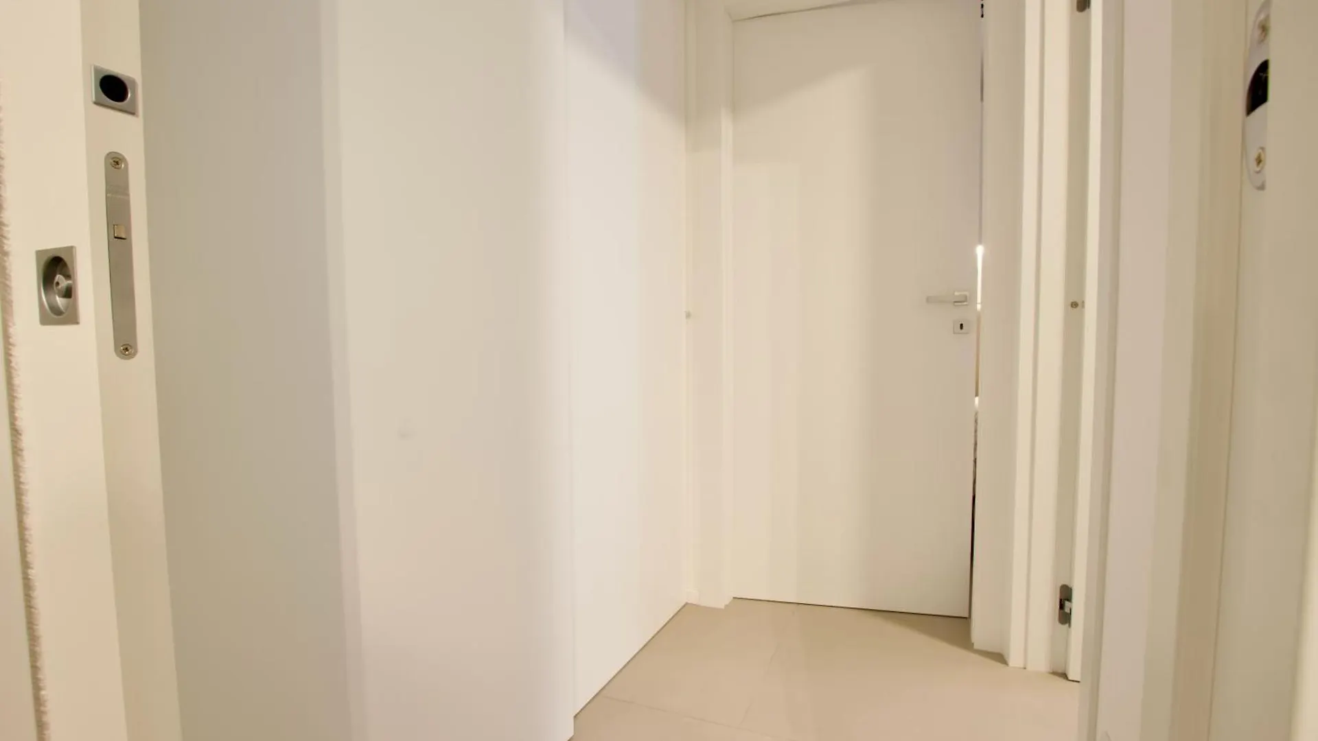 Jes Palace - Home Immobiliare Lido di Jesolo 0*,  Itálie